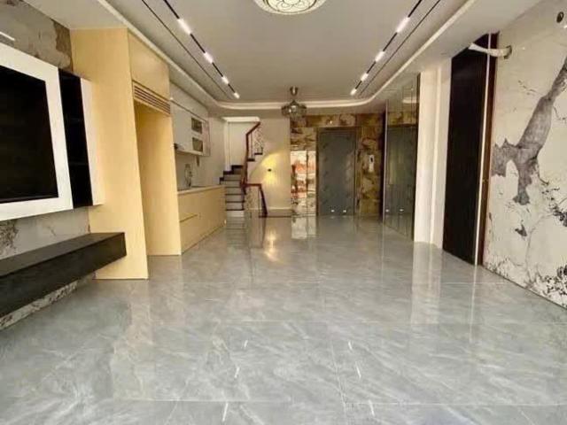 Mặt ngõ ngọc thụy 50m, 6 tầng, thang máy ngõ thông gr ôtô 7 chỗ lô góc 2 thoáng, giá 14. Xtỷ