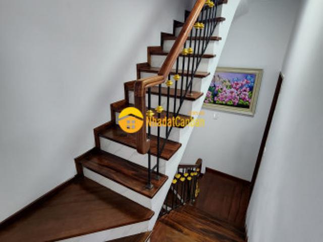 Mặt ngõ thụy khuê 34m 5 tầng ở ngay 5 tỷ kinh doanh cực tốt