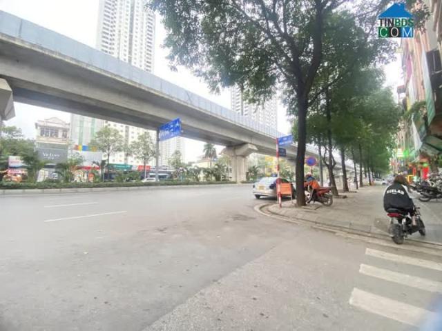 Mặt Phố 3 4 Ô Tô Tránh _ Kinh Doanh _ Nhà Đẹp Ở Ngay _ Gần Ubnd Quận