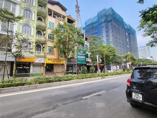 Mặt Phố Lạc Long Quân – Mặt Tiền 6m – Đã Quy Hoạch – Chỉ Hơn 5 Tỷ! Vị trí đẹp nhất phố – Cơ hội