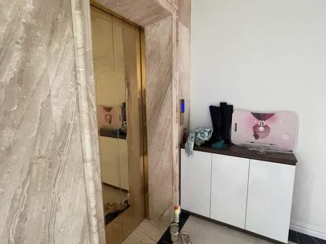 Mặt Phố Nghĩa Tân Cầu Giấy 40M2 X 6tầng Thang Máy Mt4.35m Vuông Đẹp Vỉa Hè Kinh Doanh