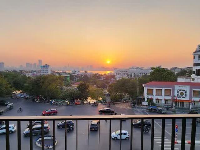Mặt Phố Nghi Tàm, 126m2 7 Tầng MT 7,5m Giá 80 Tỷ Tây Hồ, Vị Trí Vàng Có 1 Không 2