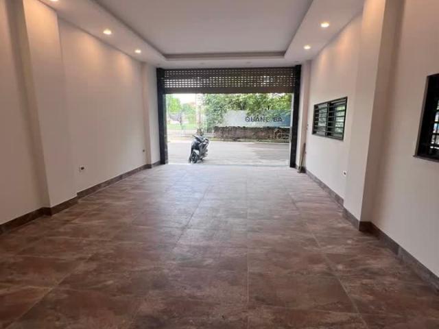 Mặt phố Tây Hồ, Vài bước ra Hồ Tây, Lô góc, 47m2 7T Thang máy MT 5m, Chỉ 29 Tỷ ️