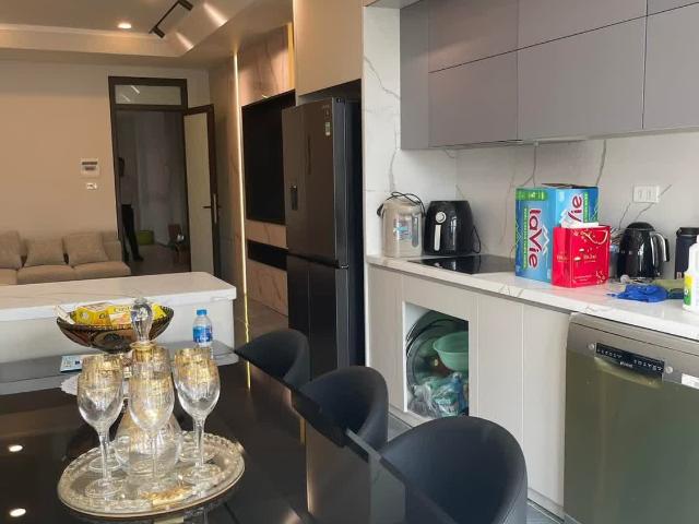 Mặt Phố Trần Duy Hưng, Cầu Giấy Vỉa Hè Rộng Building Rất Đẹp 100M2 X 8 Tầng Thang Máy Sổ Đẹp, 50 Tỷ