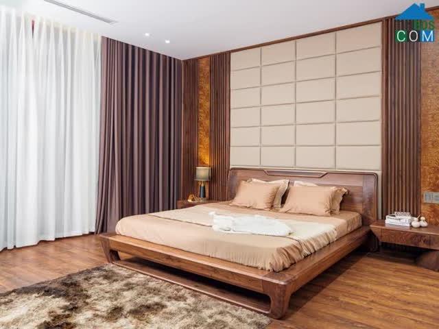 Mặt Phố Trường Chinh, lô góc 3 mặt thoáng 200m2, Mt 8m vỉa hè khủng, giá chào 62 tỷ