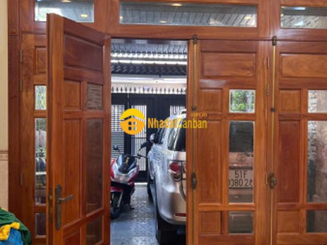 Mặt tiền tân thới nhất 13a cạnh chợ lạc quang ngang 4m 5pn nhà mới sổ vuông chỉ 9 tỷ hơn