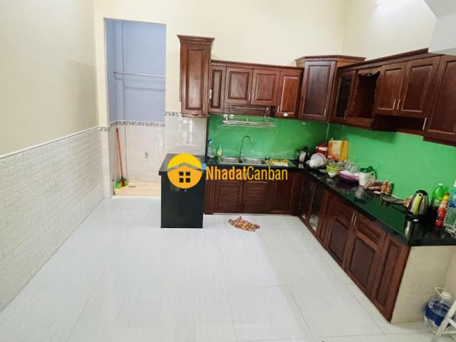 Mật tiền tên lửa 72m2 kinh doanh sầm uất bình tân