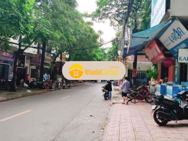 Mặt tiền to như tổ bố 9m vỉa hè 3m ngô thì nhậm
