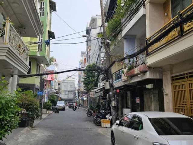 Mặt Tiền Trung Tâm Q4 dưới 200 Triệu M2