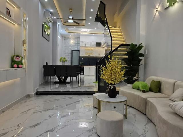 Mặt Tiền Xe Hơi Ngang 4 Dài 12.5 4 Tấm Có 100 Triệu