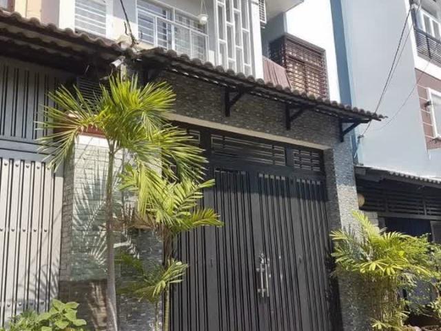Mặt tiền Âu Cơ P10 Tân Bình, 8x30m, nhà cũ giá 34 tỷ