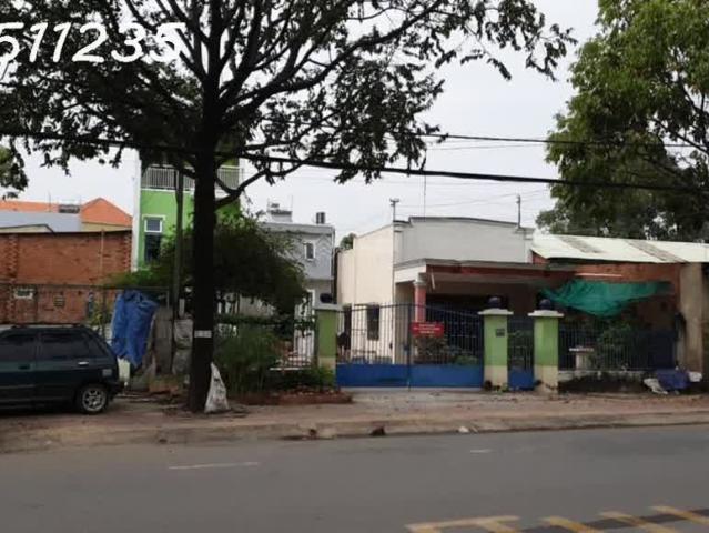 Mặt tiền Bùi Hữu Nghĩa Đối diện ủy ban Tân Vạn