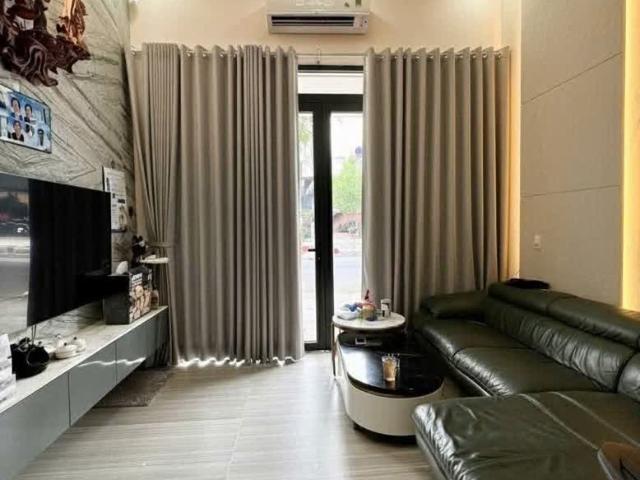 Mặt Tiền Kinh Doanh Nguyễn Sơn – Khu Vip – Tặng Full Nội Thất