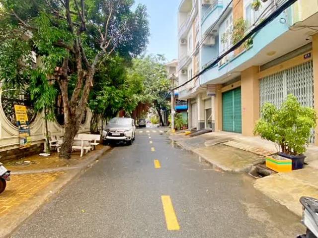 Mặt tiền kinh doanh Tạ Quang Bửu, gần công viên, 4x17, 4 tầng chỉ 9 tỷ 5
