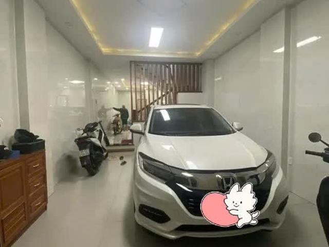 Mặt Tiền Nội Bộ 8M 5 Tầng Nội Thất Gỗ Đỏ Xịn Sổ A4 Chuẩn 18 Tỷ TL