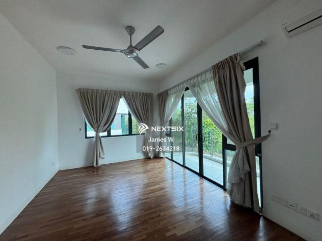 M Vertica also known as M Vertica @ KL City is a leasehold mixed commercial & condominium development located in Loke Yew, Cheras