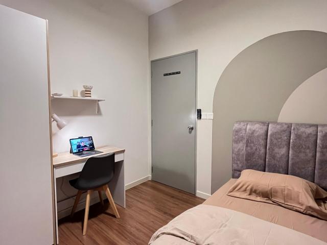 M Vertica KL City Residences_R3 Small Medium Room_Female