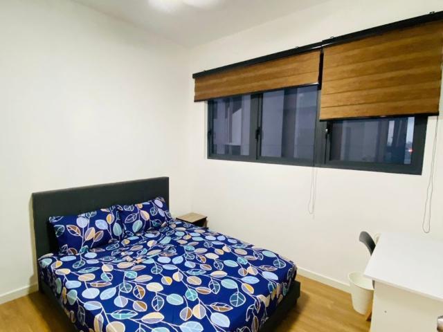 M Vertica Middle Room Lady Unit, 4 min walk to LRT/MRT Maluri
