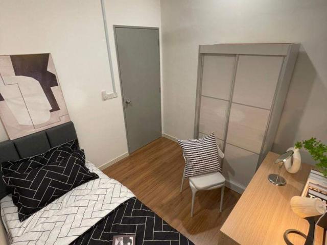 M Vertica Single Room