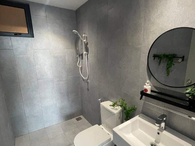 M Vertica Single Room