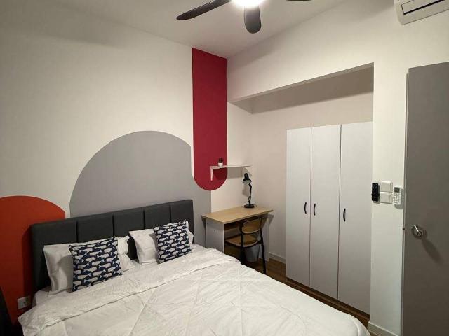 M Vertica Single room for Rent