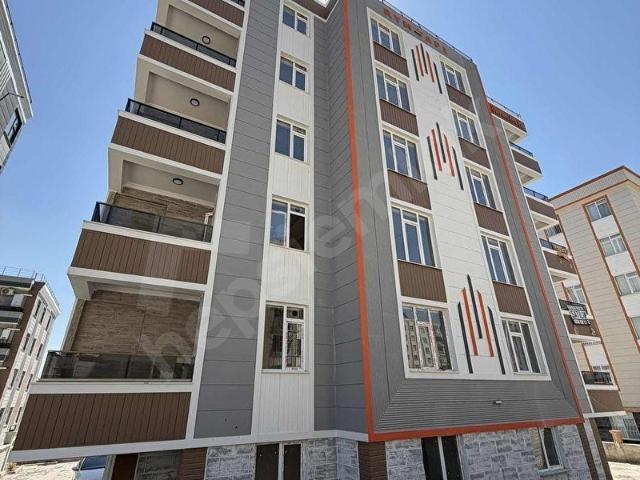 MAŞUK SEYRANTEPE 2+1 ARA KAT SATILIK DAİRE
