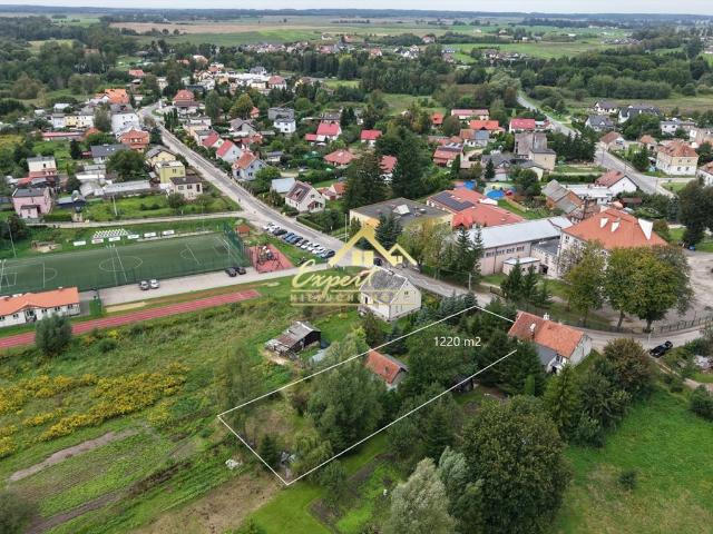 Mały domek z dużą działką w centrum Miłomłyna