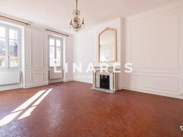 MA FAMILLE A PERIER Appartement T6 de 188m2 13008