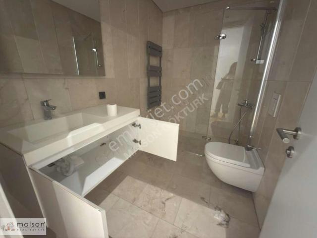 Maıson Kemerburgaz Kemerlife 23'te Satılık 3+1çatı Dubleks Daire