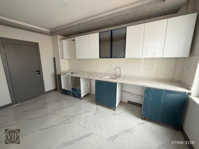 MAMAK DURALİ ALIÇ MAHALLESİ'NDE MANZARALI FERAH SIFIR 4+1 DAİRE