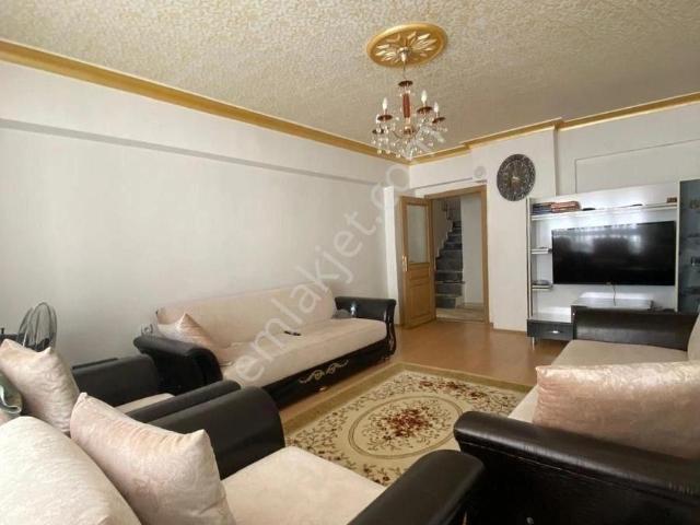 Mamak Ekin Mahallesinde Full Yapılı, Geniş Teras Balkonlu 5+1 Satılık Dubleks !