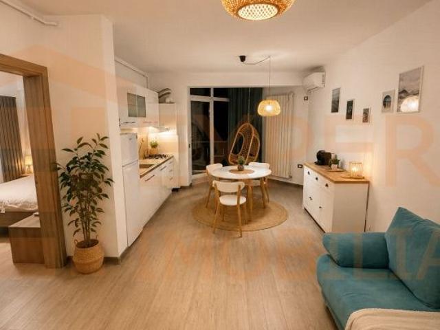 Mamaia Nord | 2 camere de inchiriat cu balcon | Etaj 3 | Aproape de plajă