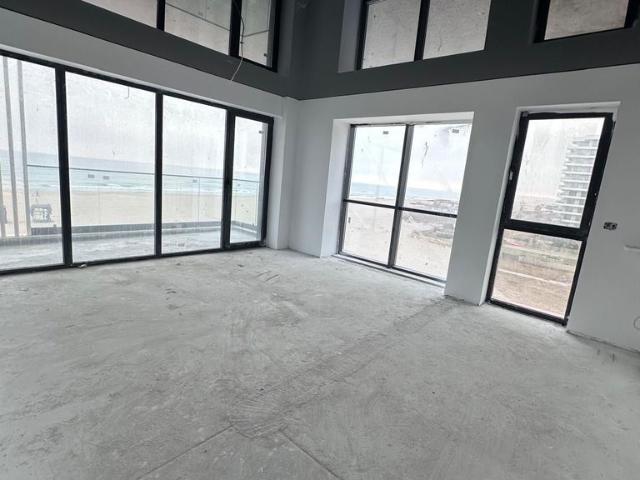 Mamaia Phoenicia Resort apartament vedere frontală la mare