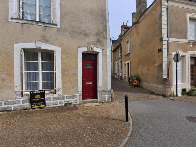 Mamers: maison T3 80 m² à louer