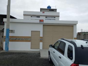 Manta SE VENDE PROPIEDAD NUEVA VISTA FRENTE AL MAR