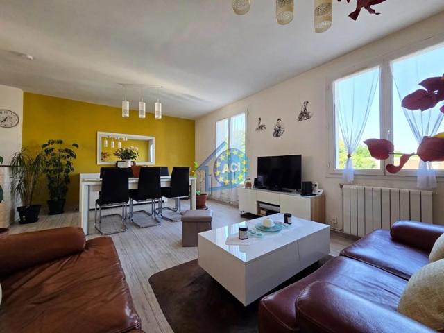 Mantes la Ville Appartement F3 65 m² Cave 14 m² parking