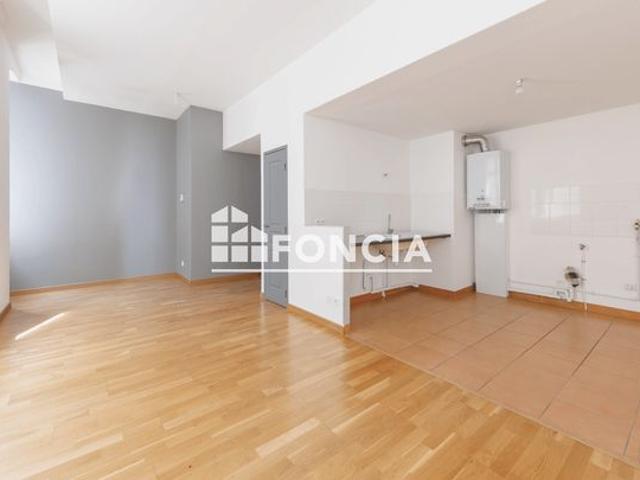 Manufacture des tabacs T2 54 m²