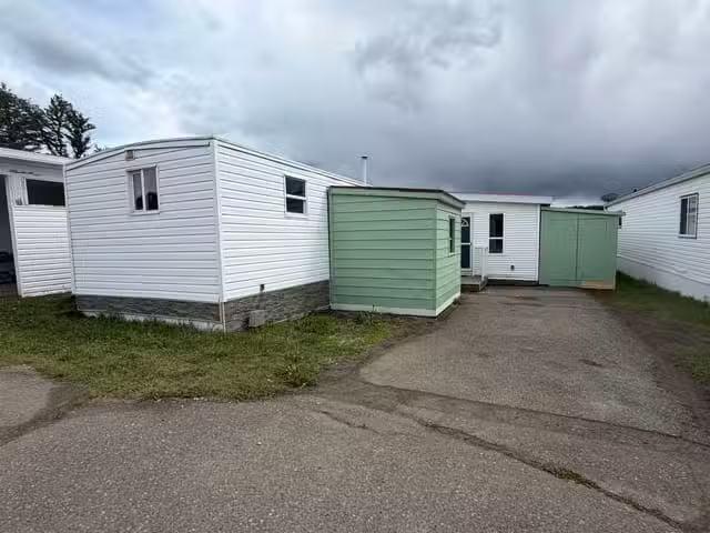 Manufactured Home for sale in 100 Mile House, 100 Mile House.