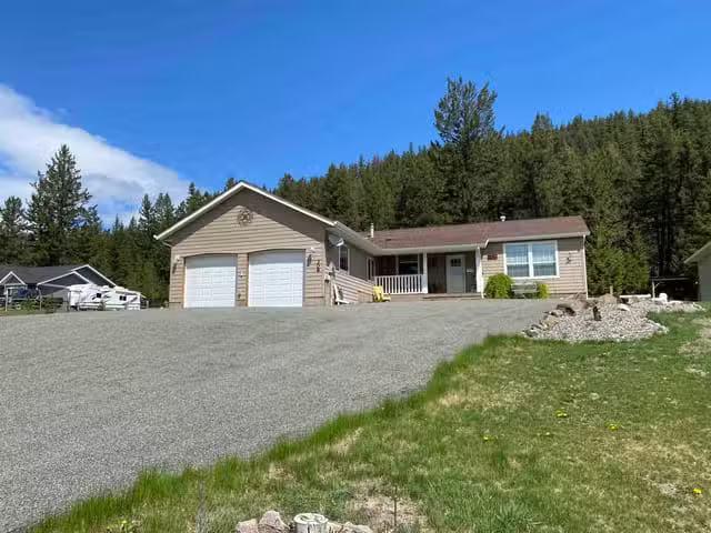 Manufactured Home for sale in 100 Mile House, 100 Mile House.