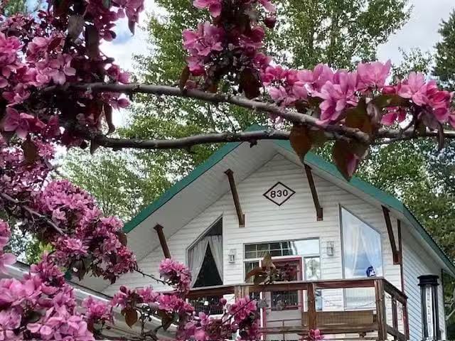 Manufactured Home for sale in Valemount, Robson Valley, 830 Be.