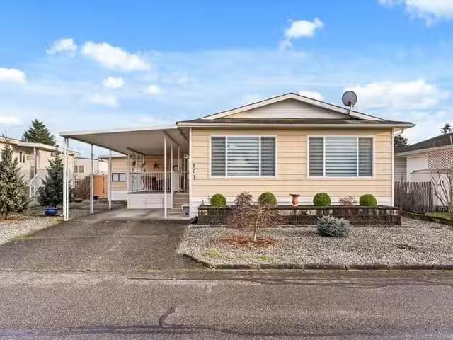 Manufactured Home for sale in Chilliwack, Chilliwack, 101 9055.
