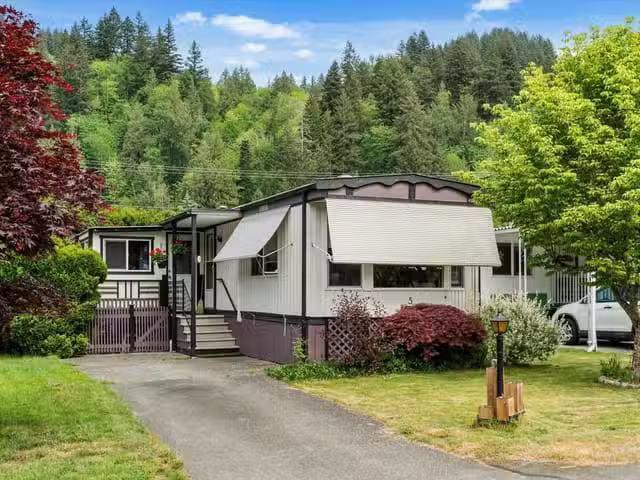 Manufactured Home for sale in Chilliwack, Sardis, 5 46484 Chil.