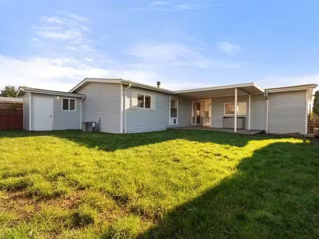 Manufactured Home for sale in Chilliwack, Sardis, 8 45918 Knig.