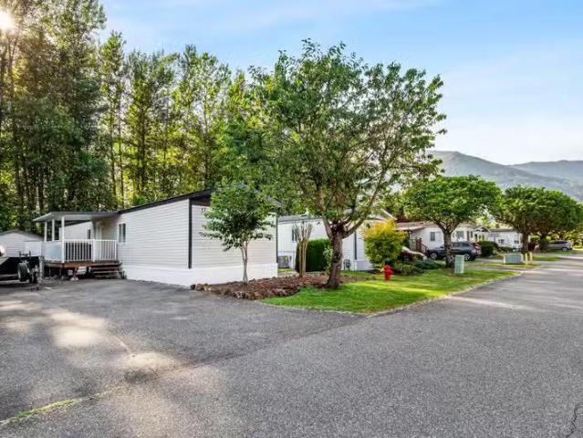 Manufactured Home for sale in Dewdney Deroche, Mission, Missio.