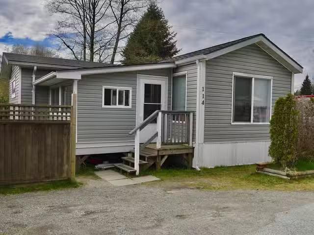 Manufactured Home for sale in Gibsons, Sunshine Coast, 114 141.