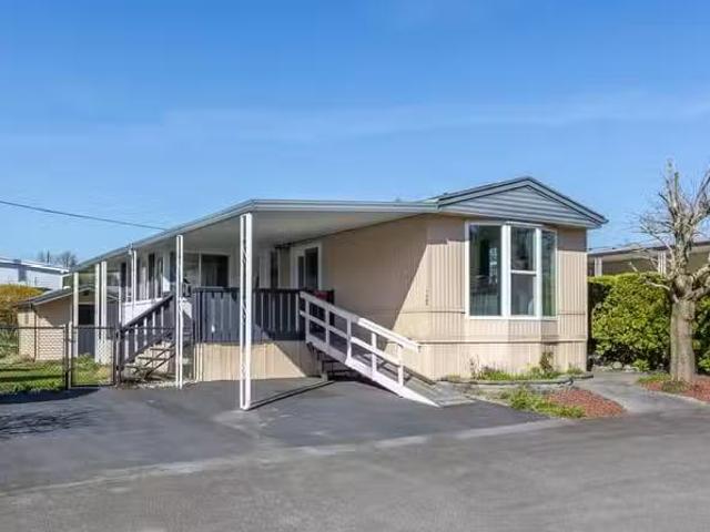 Manufactured Home for sale in Langley, Langley, Avenue, 263130.