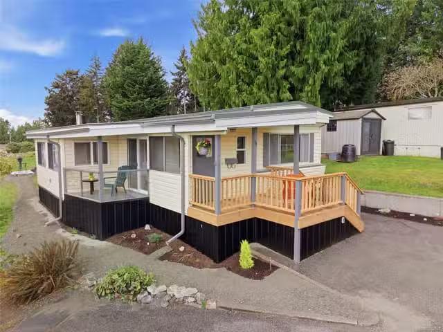 Manufactured Home for sale in Nanaimo, 16 1000 Chase River Rd.