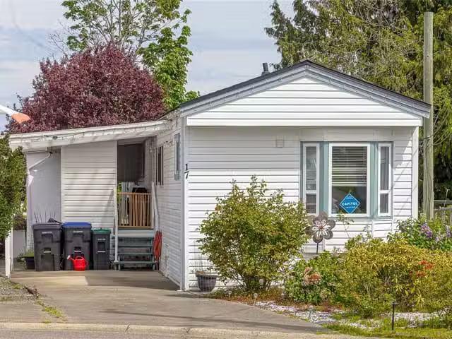 Manufactured Home for sale in Parksville, 17 129 Meridian Way.