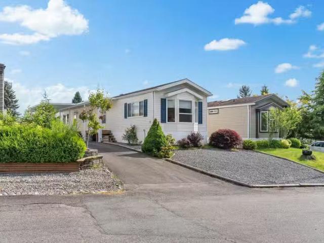 Manufactured Home for sale in Poplar, Abbotsford, Abbotsford.
