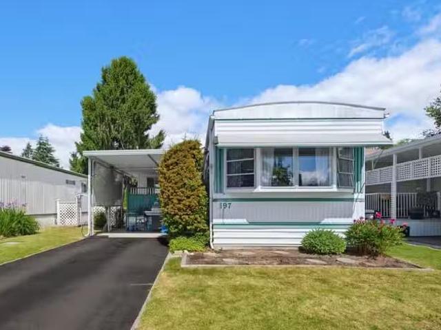 Manufactured Home for sale in Surrey, South Surrey White Rock.